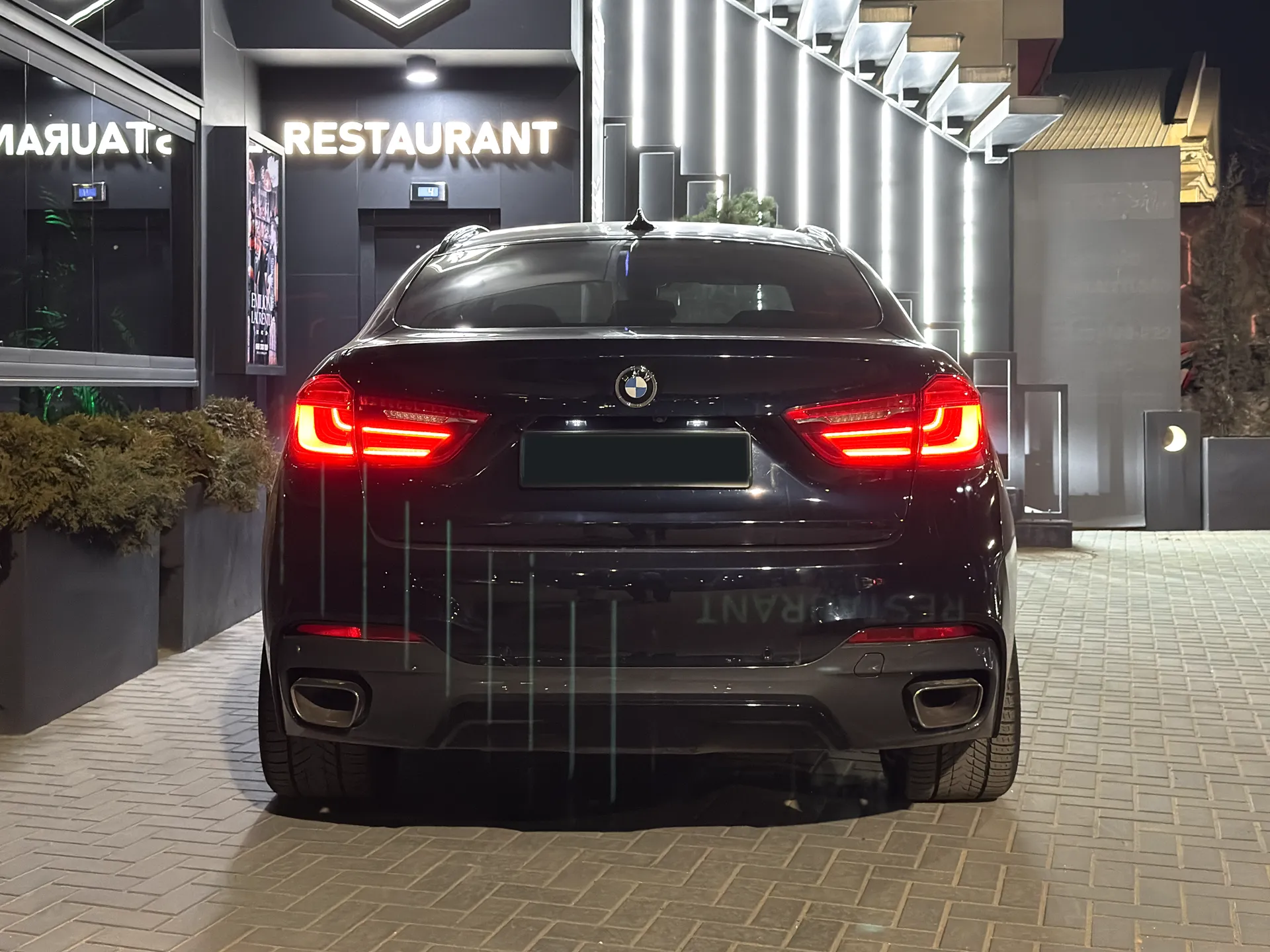 Închiriere BMW X6 xDrive30d în Moldova - AutoTerra