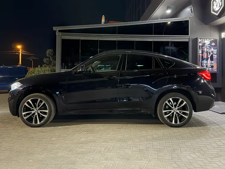 Mașina BMW X6 xDrive30d pentru chirie auto Moldova