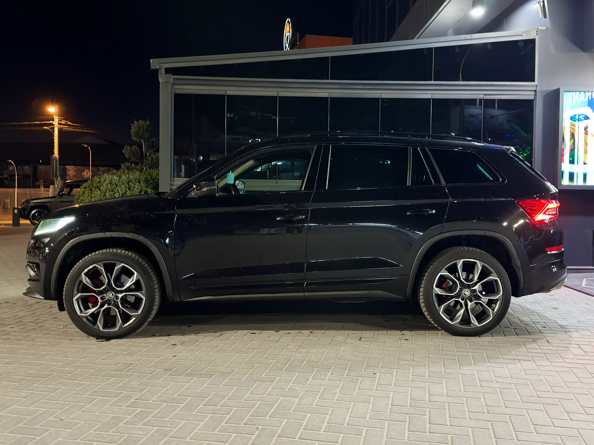 Închiriere Škoda Kodiaq vRS în Moldova - AutoTerra